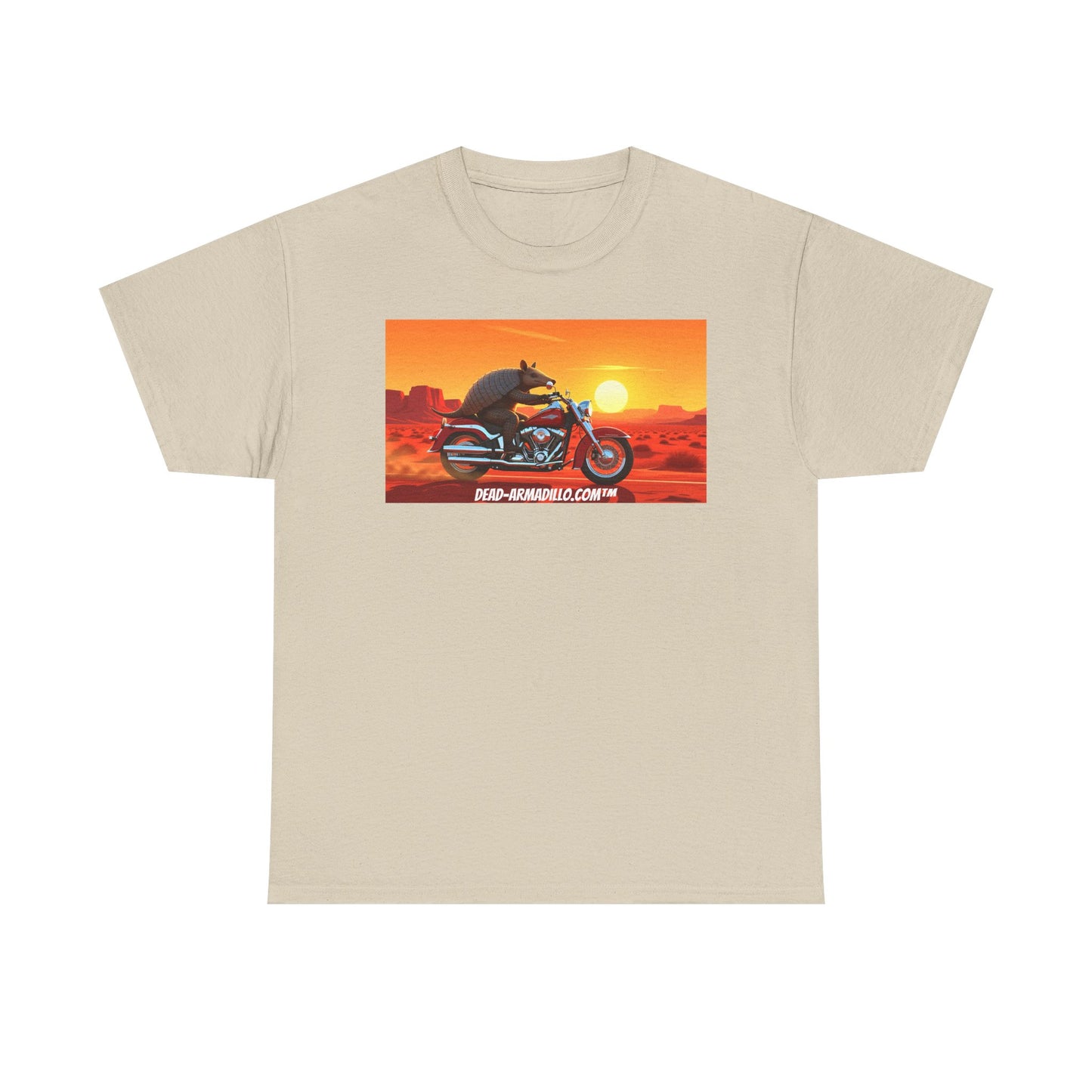Camiseta con estampado de motociclista al atardecer | Camiseta unisex de algodón grueso | Regalo para moteros | Ropa de motociclista | Ropa de aventura | Dead-Armadillo.com™