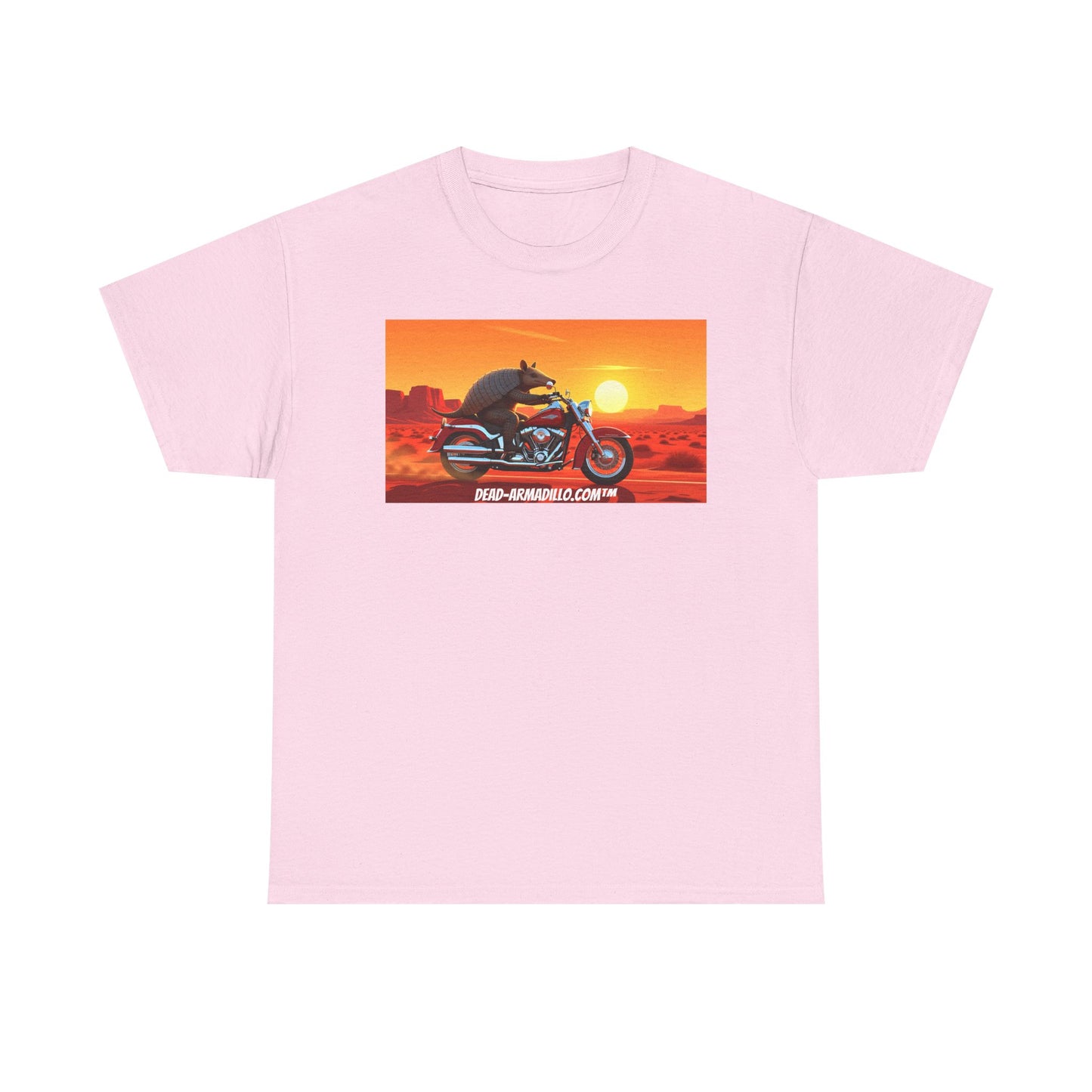 Camiseta con estampado de motociclista al atardecer | Camiseta unisex de algodón grueso | Regalo para moteros | Ropa de motociclista | Ropa de aventura | Dead-Armadillo.com™